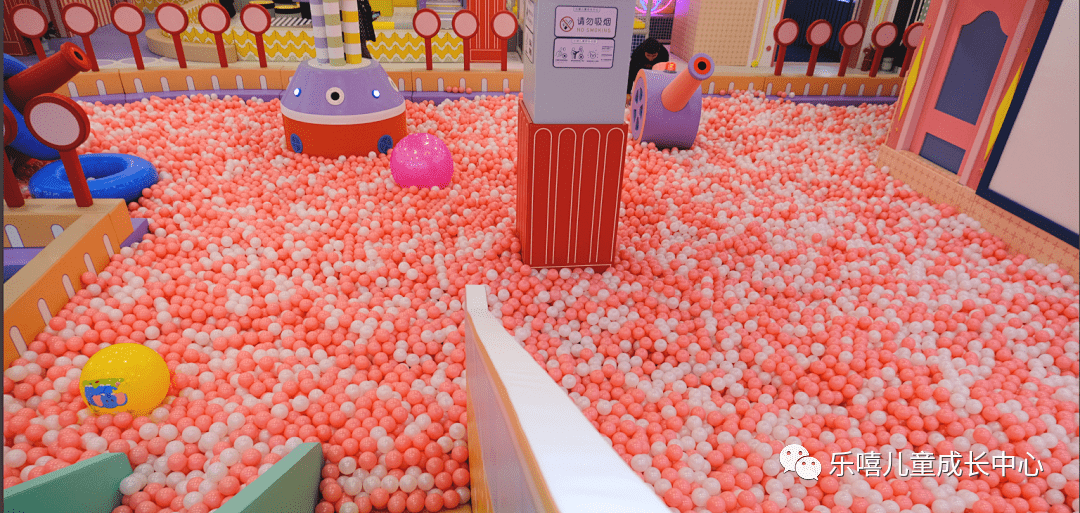 全景德镇地区最大室内游乐园盛大开业!3000m05童话空间等你来玩!