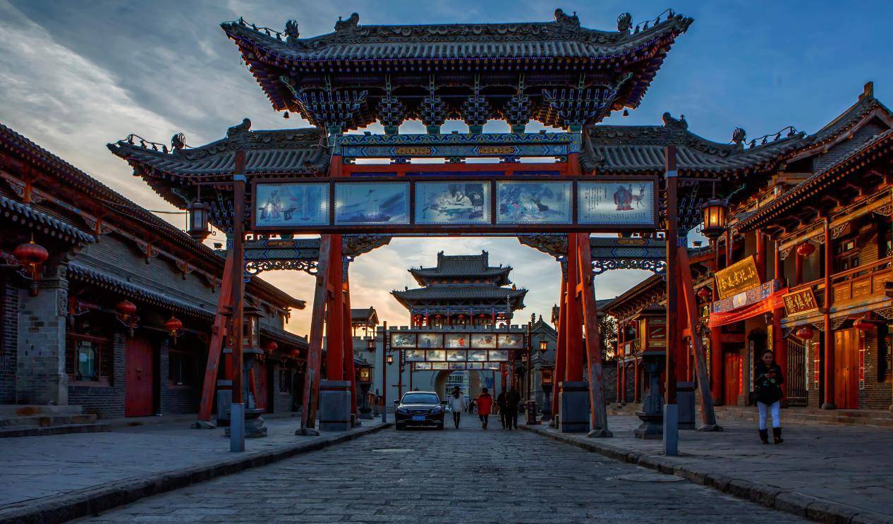 湟源排灯点亮河湟文化发展"追光"路_李秉廷_噶尔_艺术品