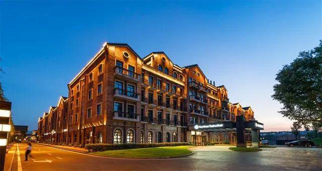 景德镇陶溪川国贸饭店是一家以陶瓷文化为主题的高端主题特色精品酒店