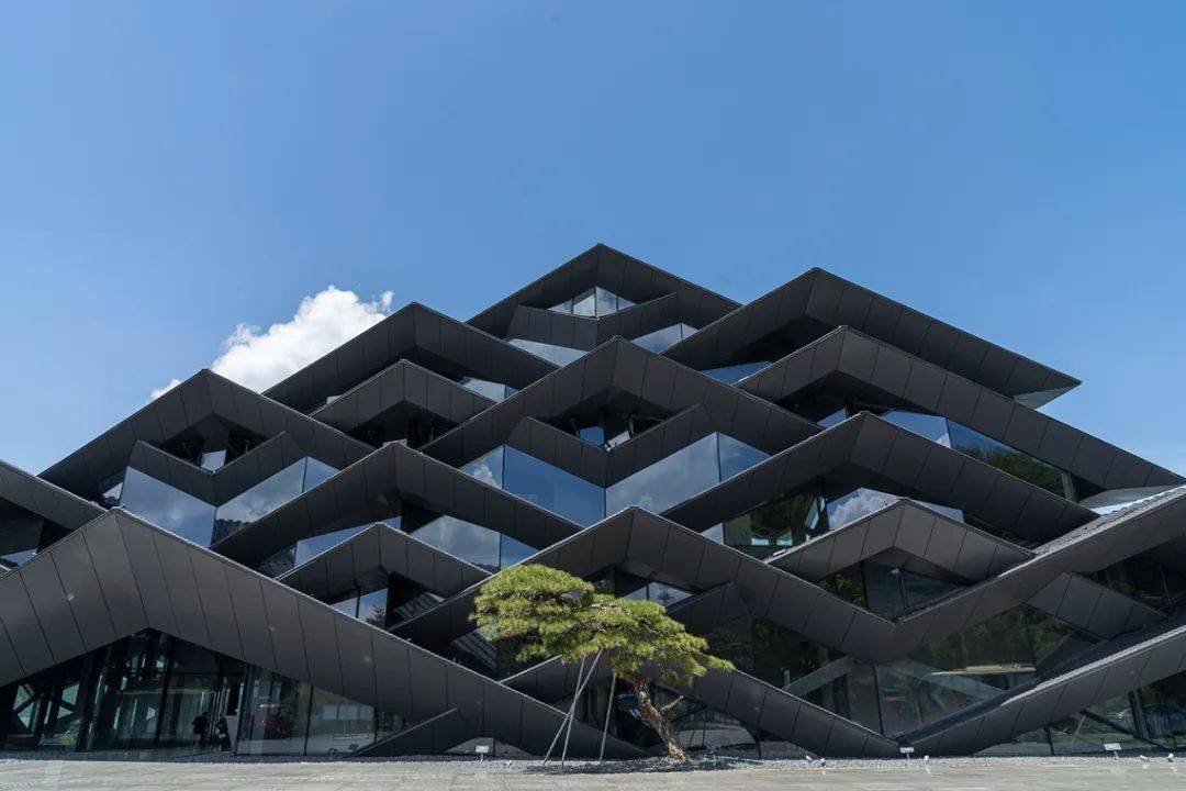 由国际著名的建筑设计大师隈研吾设计文王雅静编辑韩哈哈图片提供ic