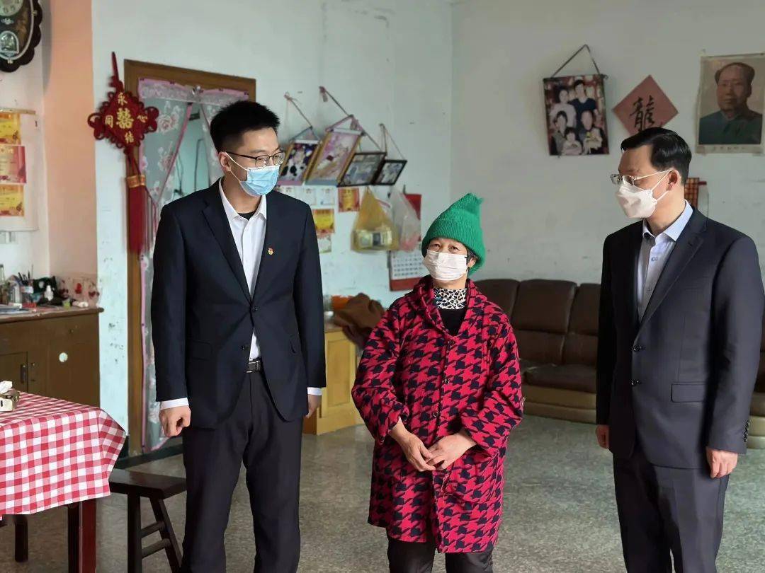 翟维佳副书记走进科技城医院,走访慰问孤独症儿童,送