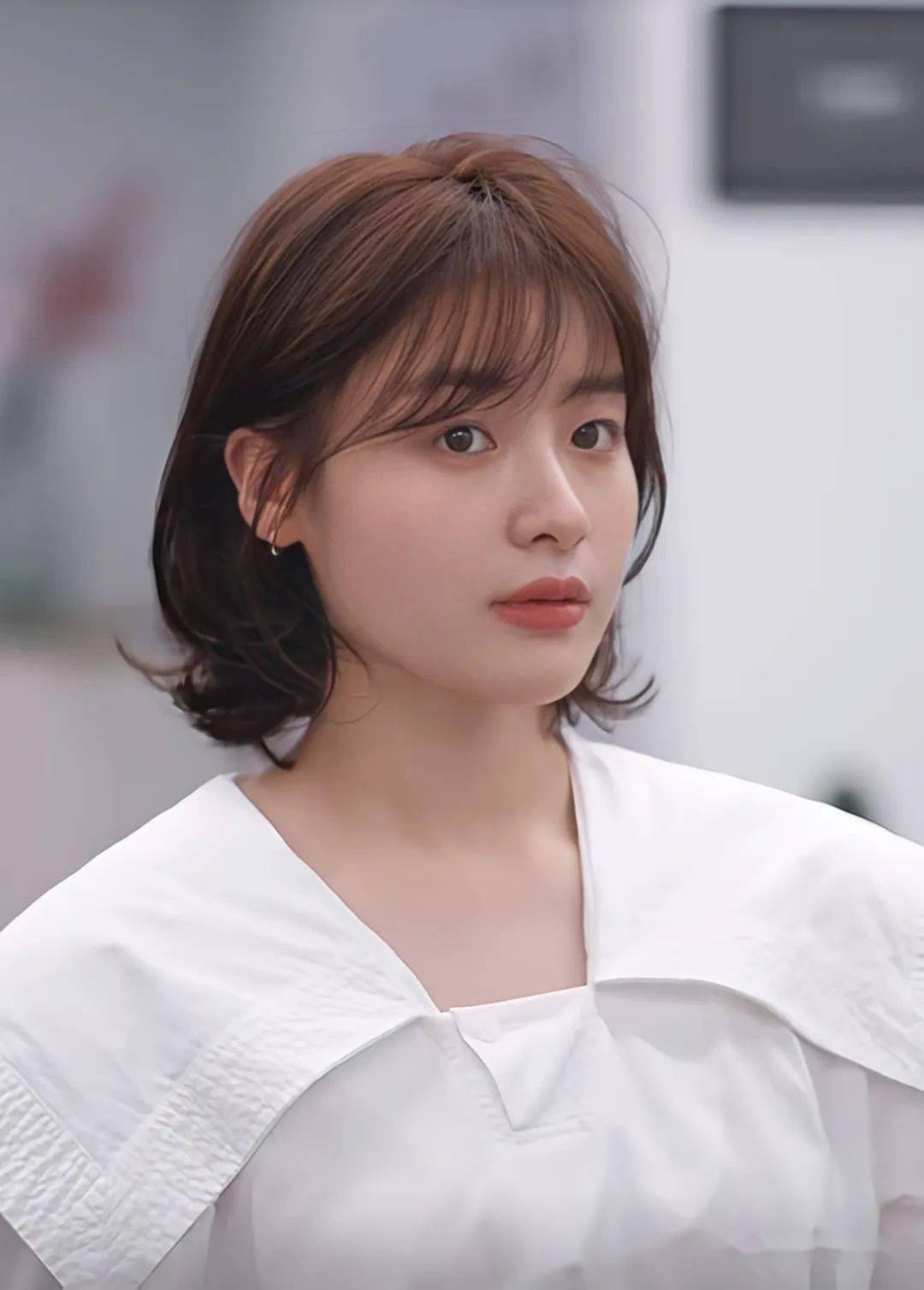 2023新年发型短发烫个卷显脸小巨减龄