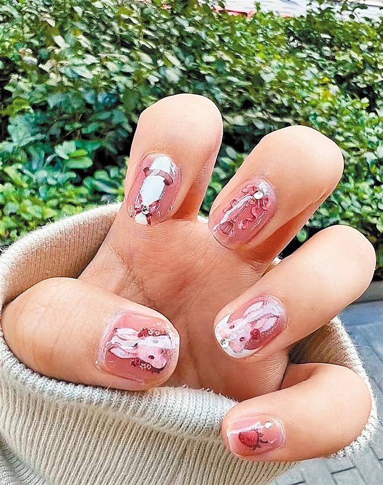 可爱兔兔造型跃然指上_美甲_东门_指甲