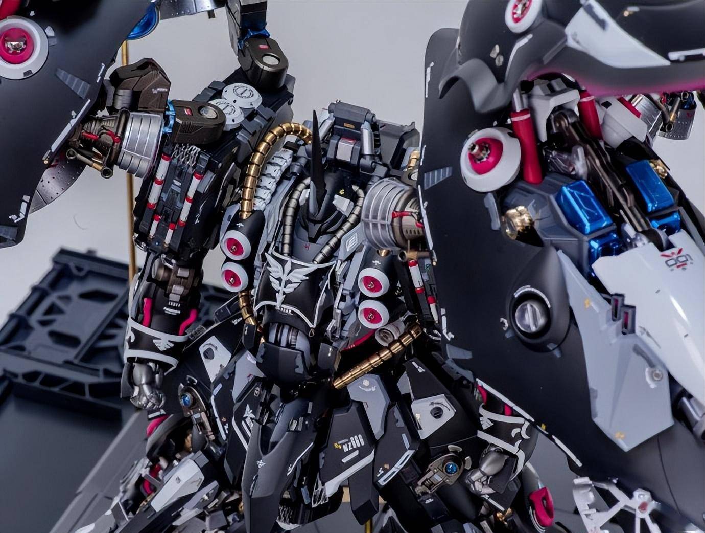 高达模型斜上方俯瞰视角大赛,大家喜欢哪台?_改造_细节_什么