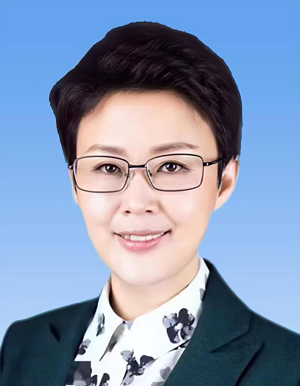 经济学博士的她,当选山东省副省长