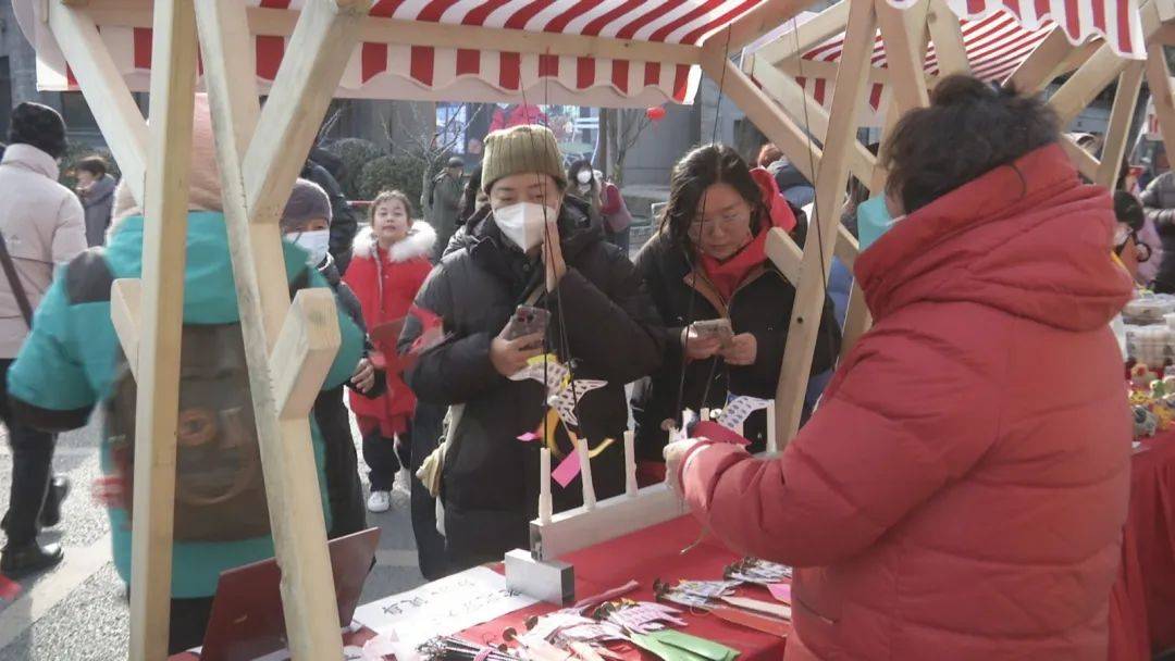 不雅非遗、玩冰雪、品美食……京城处处年味儿浓