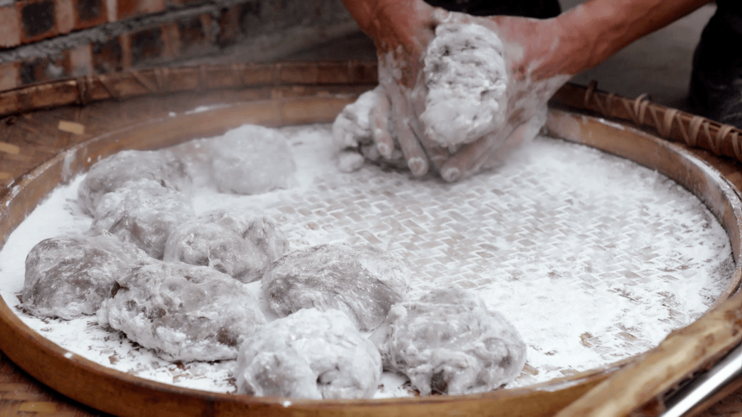 舌尖上的味道 莽山蕨根糍粑_宜章县_村民_赵宝