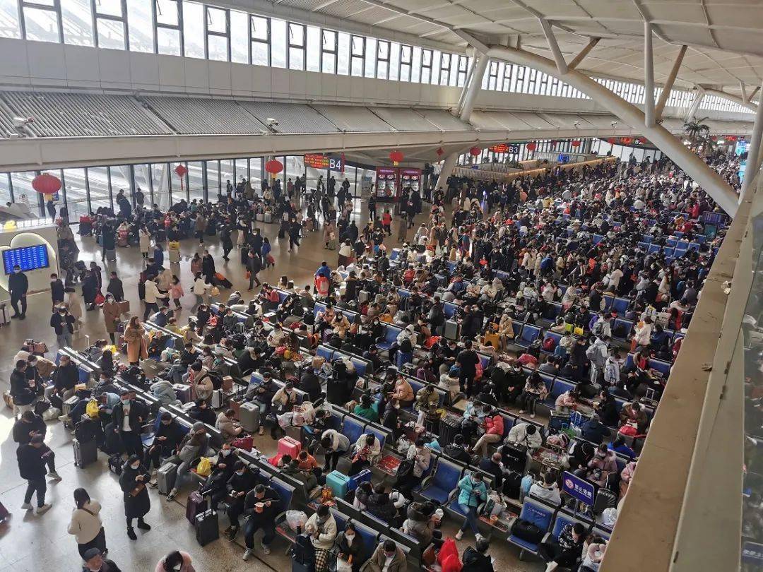 春节假期铁路客流持续攀升 今日预计发送旅客72万人次
