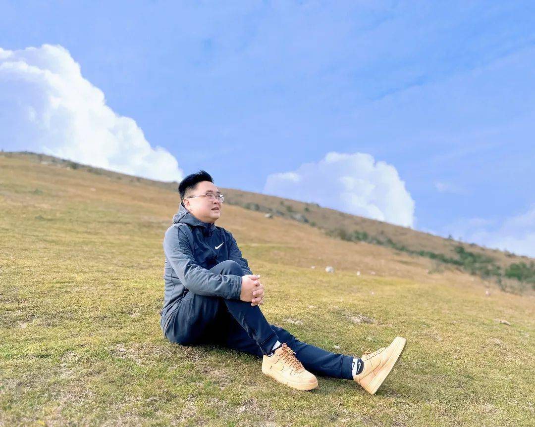 福州则徐中学副校长,福州则徐中学桂湖校区执行副校长.