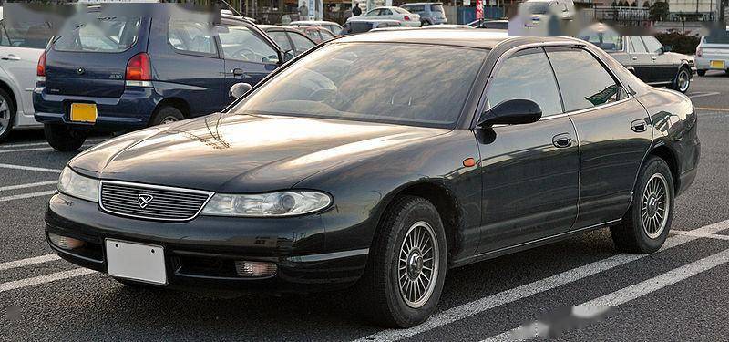 capella车系更衍生出1991年的cronos,以及1992年挂上efini车标的ms-8