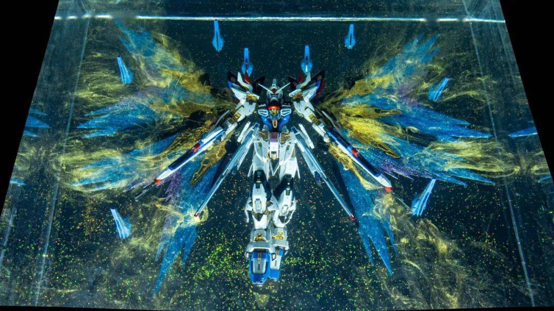 用40kg树脂封印mgex强袭自由,这光翼效果绝了!_公众_来稿_套件