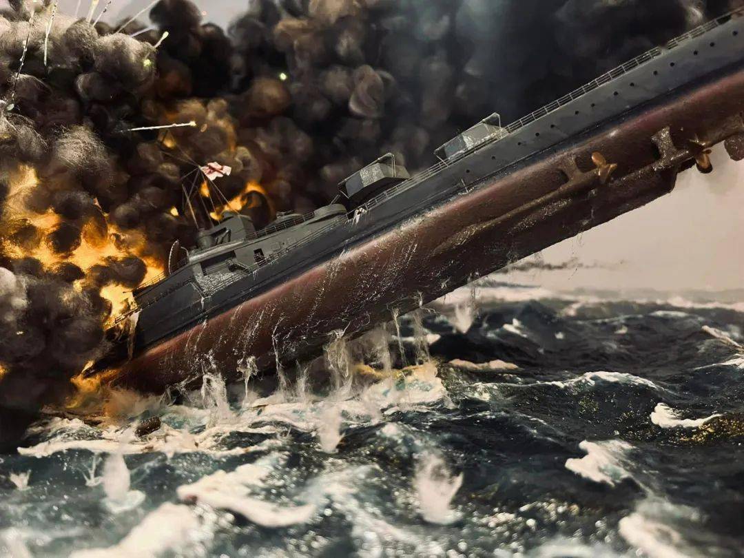 胡德号的末日,爆炸实在太惨烈了!_弹药库_皇家海军_火炮