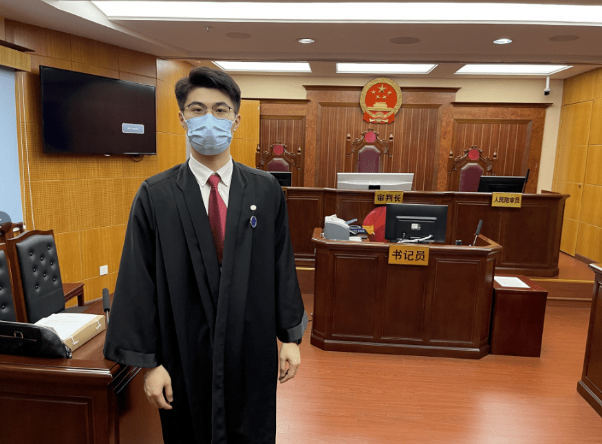 不想做博主的帅哥不是好律师,深圳90后小哥火了_王宝淇_工作_婚姻