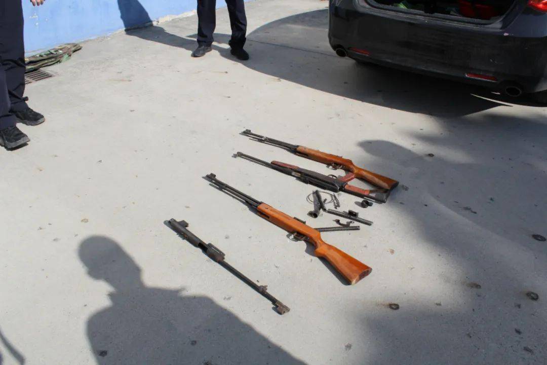 镇江一男子家中惊现猎枪,他慌忙报了警!结果…_枪支_非法_弹药