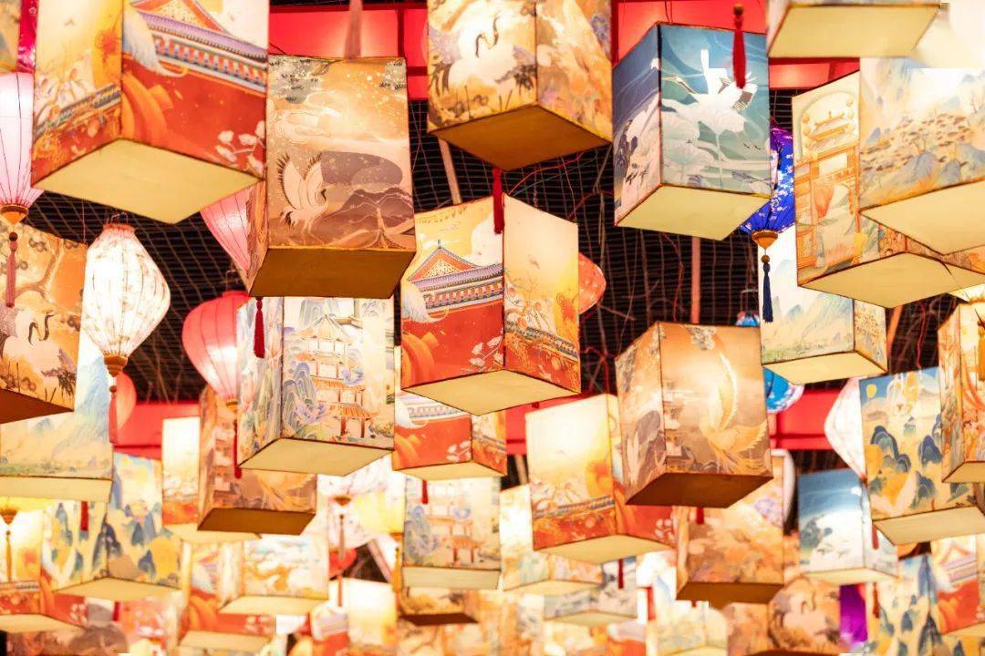 春回大地新,立下一年好晨光~_灯彩_苏州_花灯