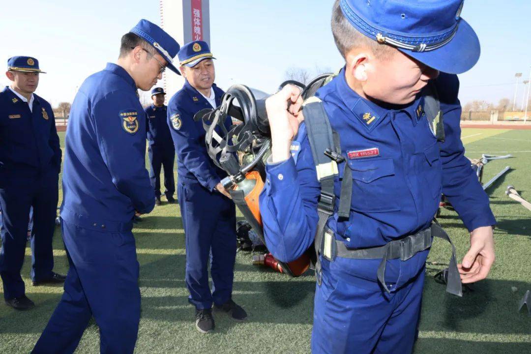 "小"革新 "大"智慧--银川市消防救援支队组织开展装备器材革新展示