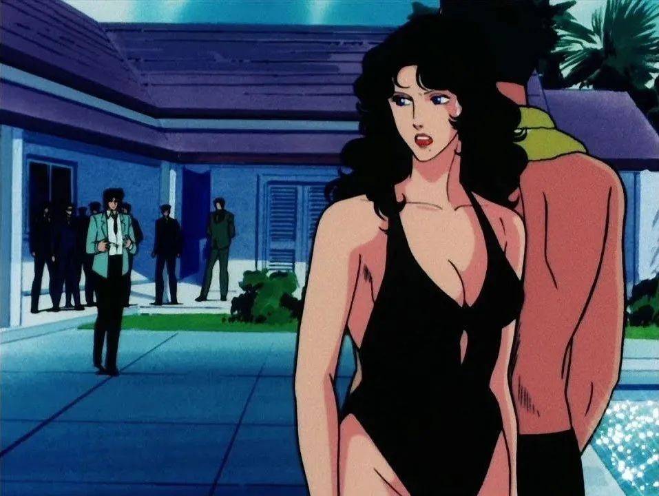 大姐来生泪,是头脑冷静的领导者,留着魅惑成熟的波浪长发,风情万种的