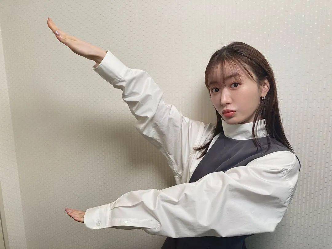 日网票选心机又可爱的女艺人排行,第十名滨边美波,第九名广濑铃,能