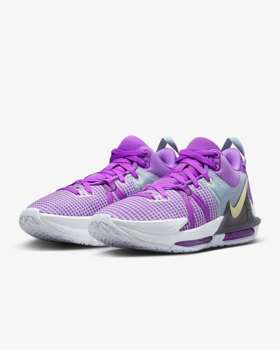 nike | 我们一起见证lbj的传奇仍在继续