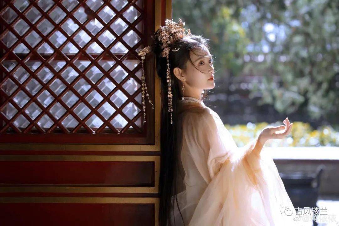 蒋依依古风壁纸--太美了!