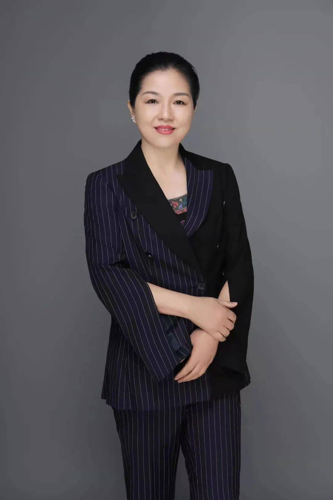 天台县各界妇女热议两会精神