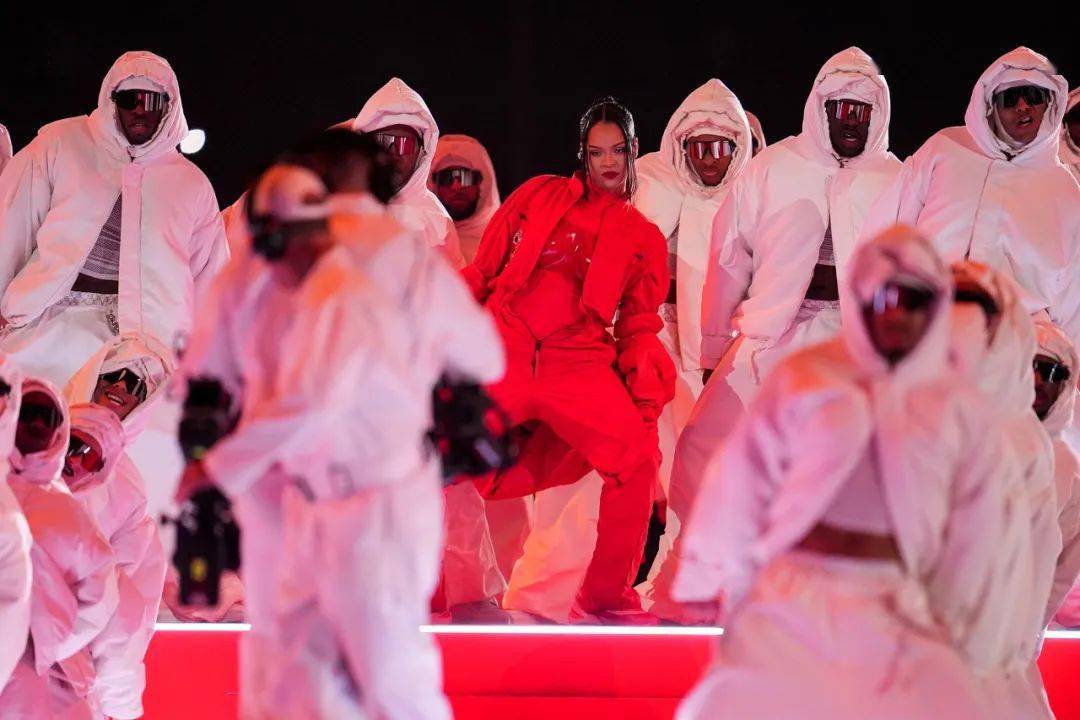 2023超级碗中场秀复盘——美丽中国梦_rihanna_演出_表演