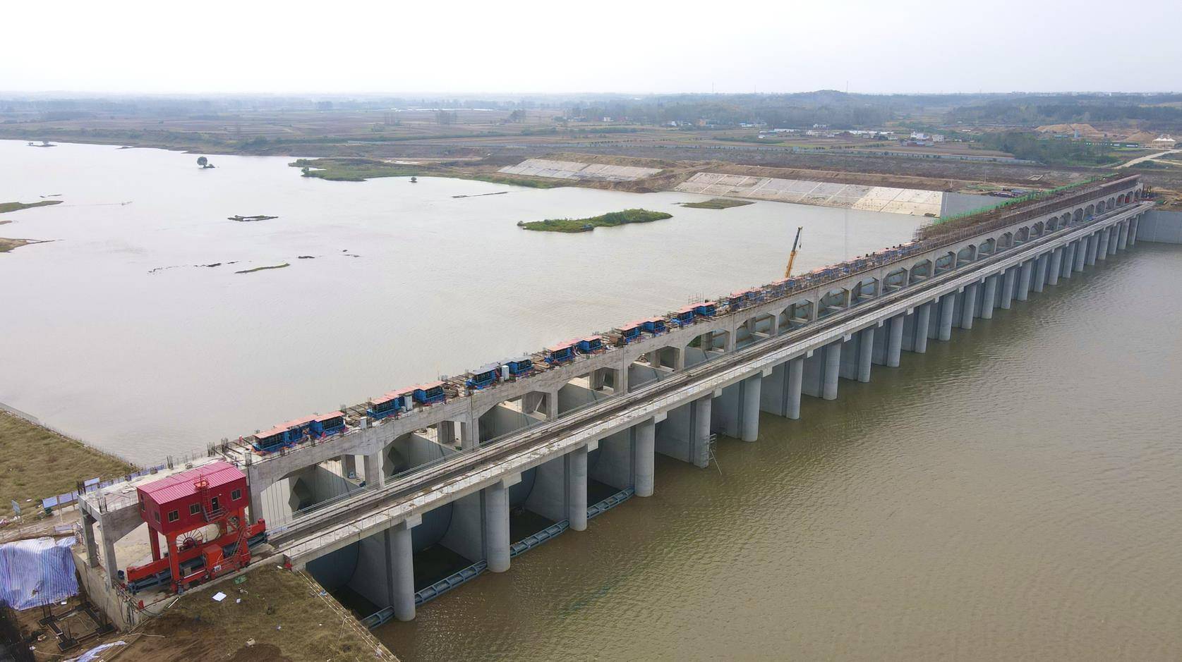 息县全力推进项目建设提速增效_服装_纺织_工作思路