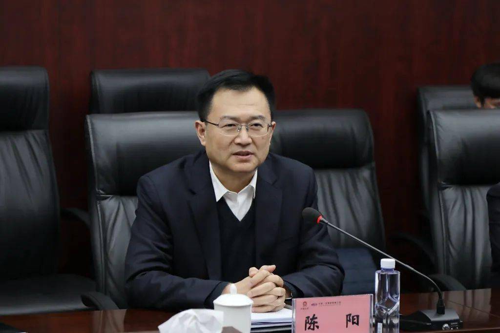 武汉会见了南阳市政府党组成员,市城乡一体化示范区党工委书记孙大明