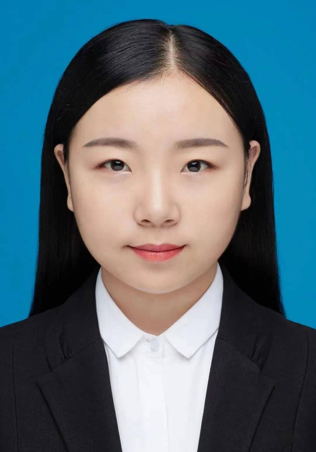 女,中共党员,研究生,2019年毕业于北京科技大学,现任教于涉县第一中学