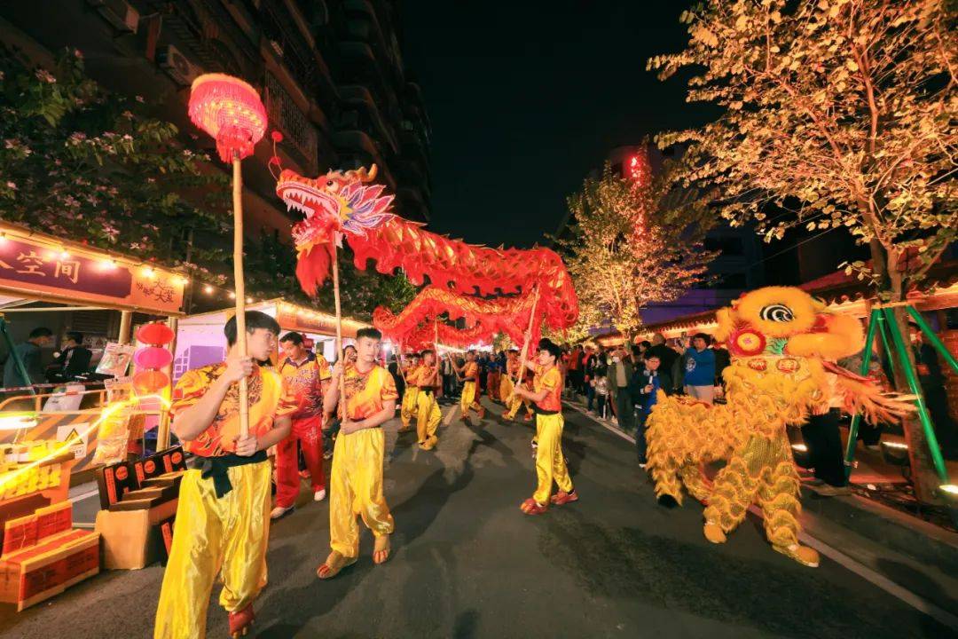 昨夜刷屏！美陶湾“游贵人•大红大紫”盛况空前，重现炊火气！