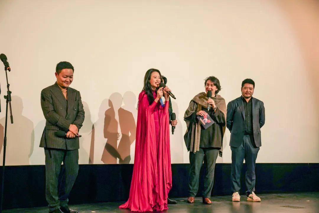 一场关于《雪云》的奇遇之旅:在柏林喝到天亮_邬浪_创作_电影节