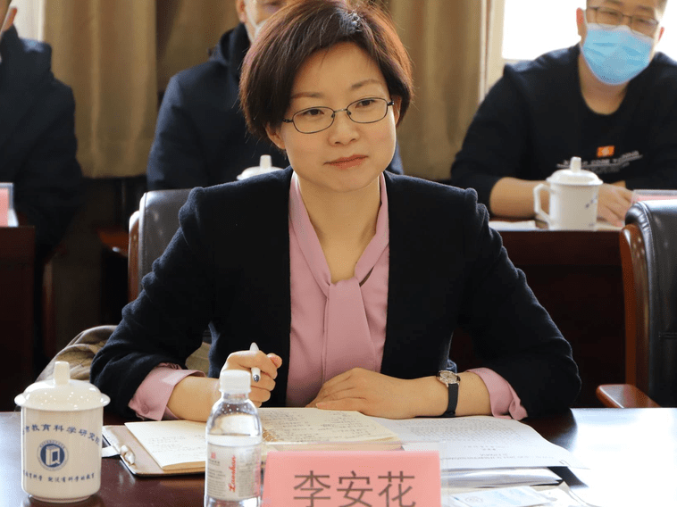 李安花首先对青岛市教育局长期以来给予定西教育发展的鼎力支持表示