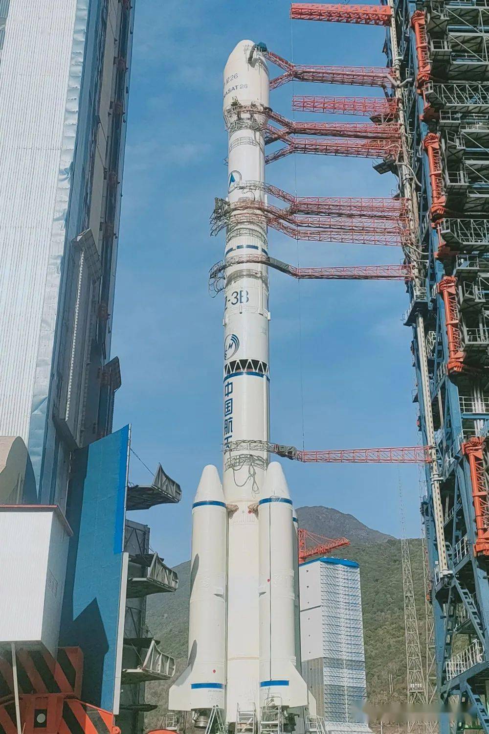 我国首颗超百gbps容量的高通量卫星成功发射_运载火箭_中国_陶秋帆