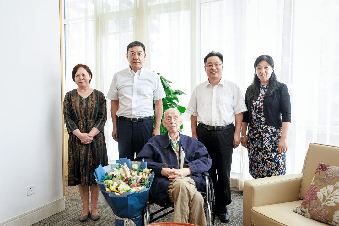 谨以此篇献给黄达老校长和他毕生所爱的金融学科_中国_经济_信贷