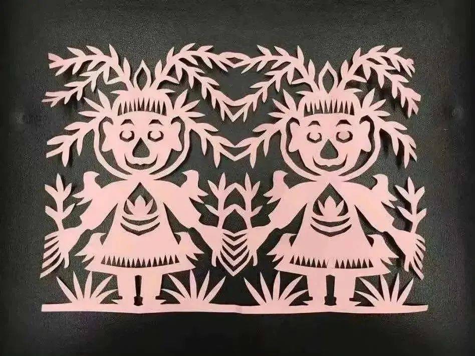 姓氏.4.古代二十五家为一闾.2. 书>里巷,穷～陋巷.1.