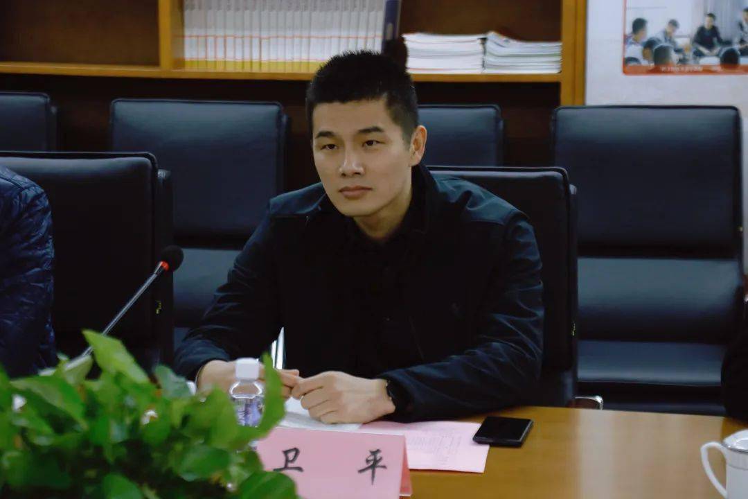 卫平就如何推进团教协作,讲述了人才共育,平台共建,资源共享,典型共推