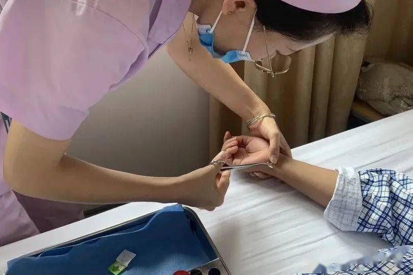 推拿 耳穴压丸法 揿针法……缓解痛苦的"甲流"咳嗽症状