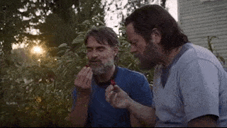 实菌入侵人体，恐惧丧尸袭城…那部爆火末日惊悚片竟看哭全球网友？