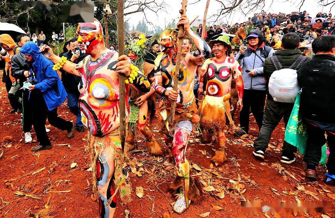 "东方狂欢节"云南彝族阿细人古老奇特的祭火节_活动_木邓_起飞