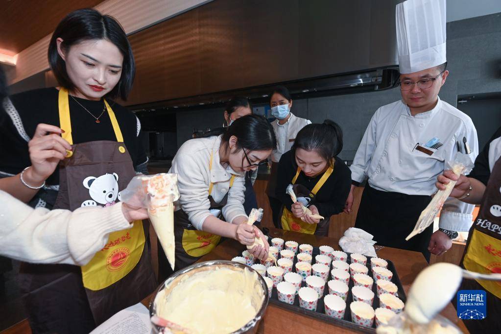 多彩活动驱逐“三八”国际妇女节