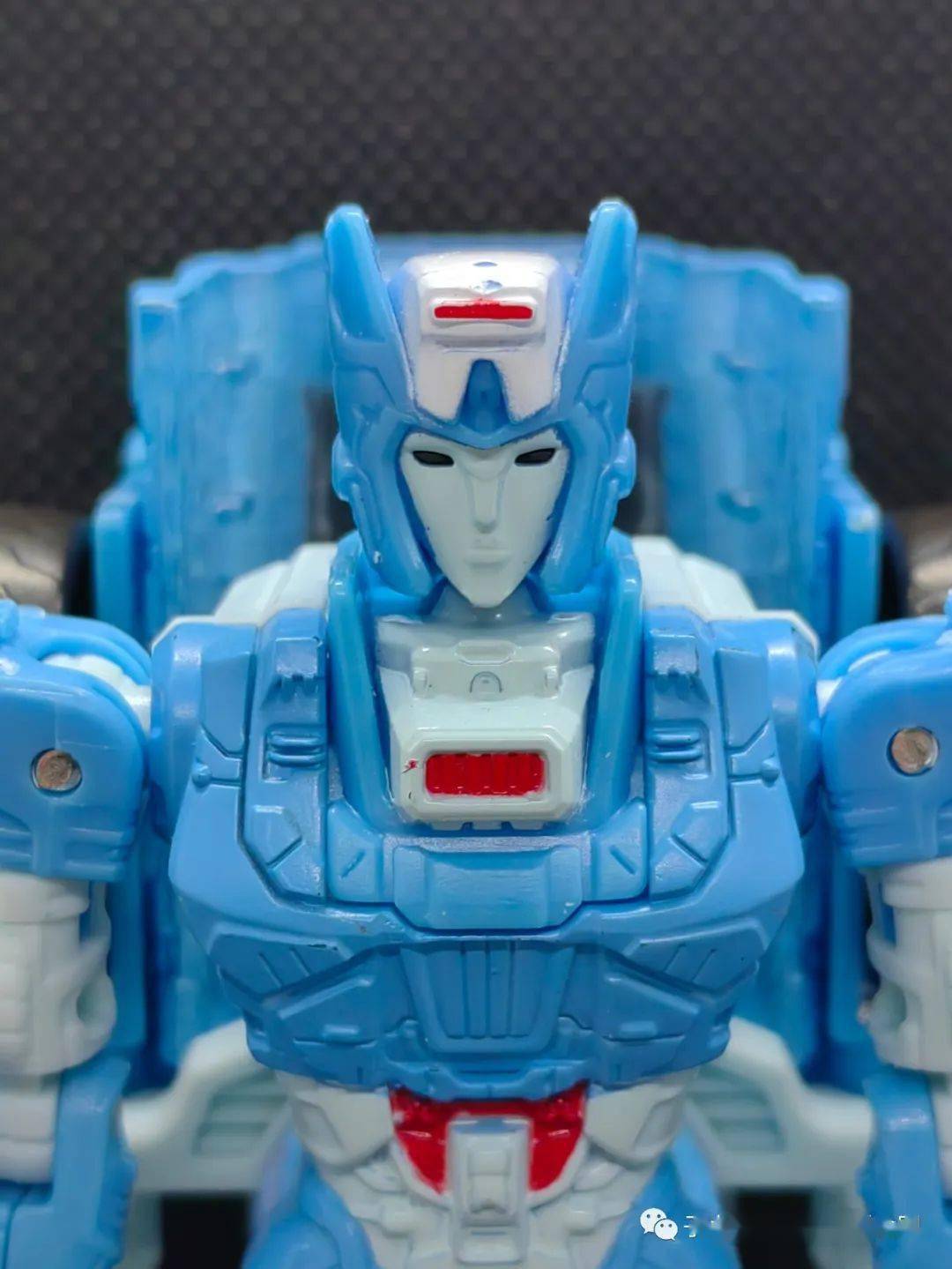 【评玩具】子小天:蟹子测评《变形金刚 围城d级克劳莉娅,常年白菜价