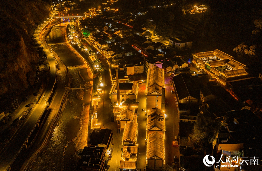 人民网首页高清大图推介黑井古镇夜景_盐都_特色_千年