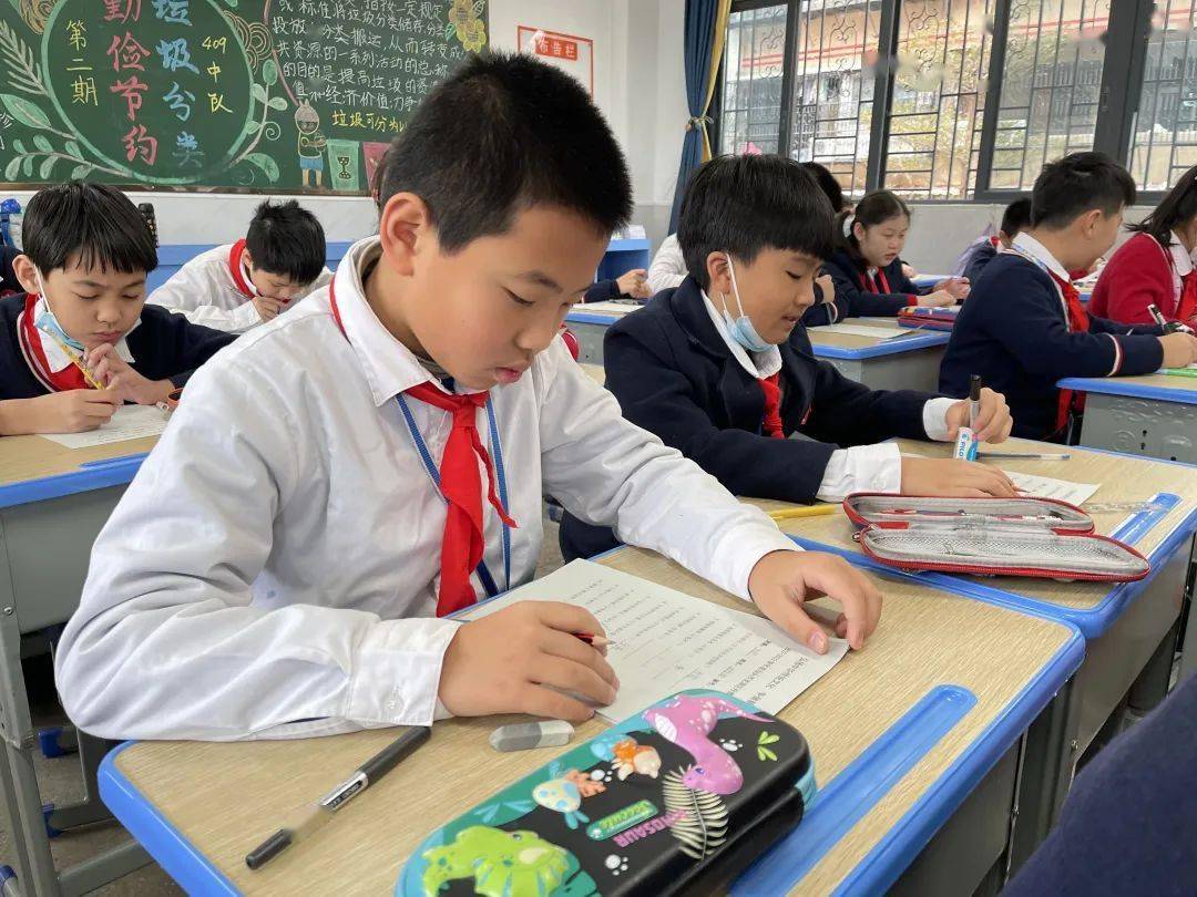 妙心射虎乐无穷 | 丹霞小学举行灯谜竞猜活动_传统_文化_向同学