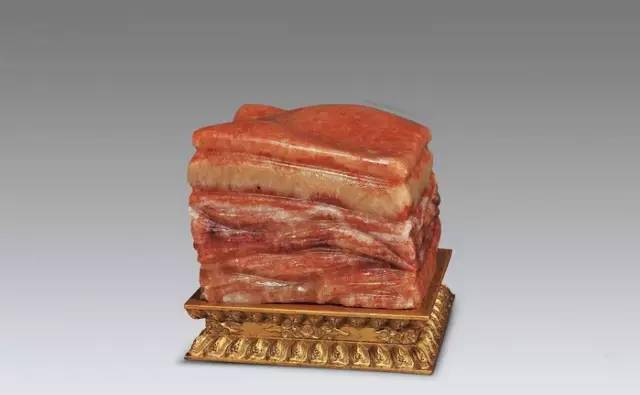 "东坡肉"清代玉石 台北故宫博物院藏镇馆之宝肉形石,肉石系天然石种