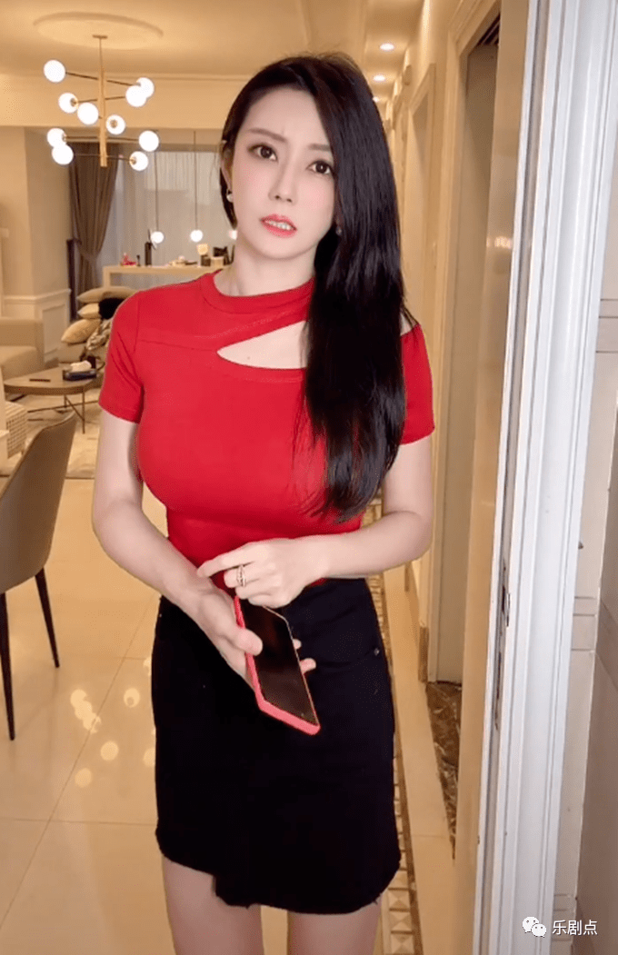 58岁港星雷宇扬疑似已离婚!