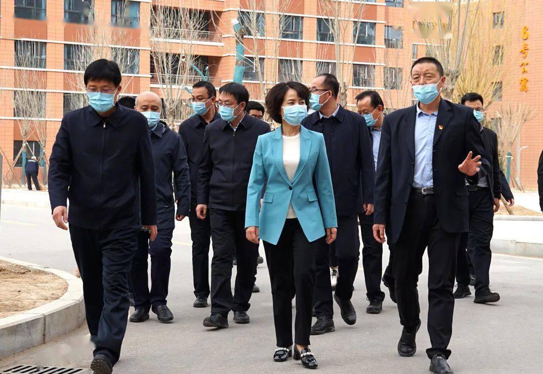 延安市政府副市长严晓慧到黄陵县调研食品安全包保主体"两个责任"落实