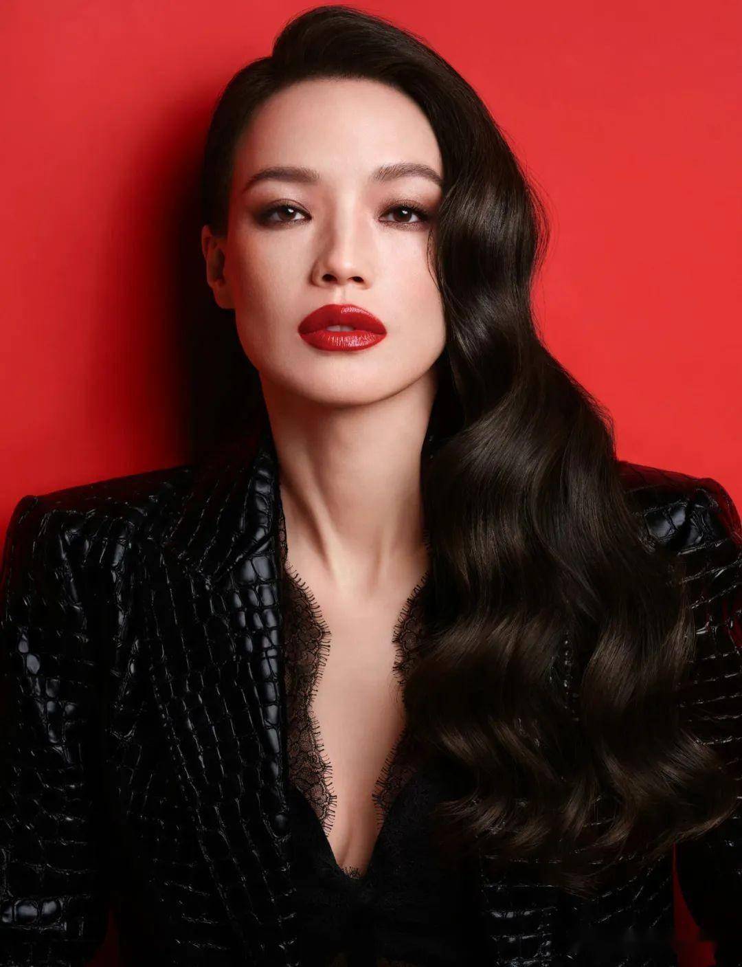 影后舒淇亮相《t锦绣》杂志开季刊,变身"双面美人"气场十足_yang_nick