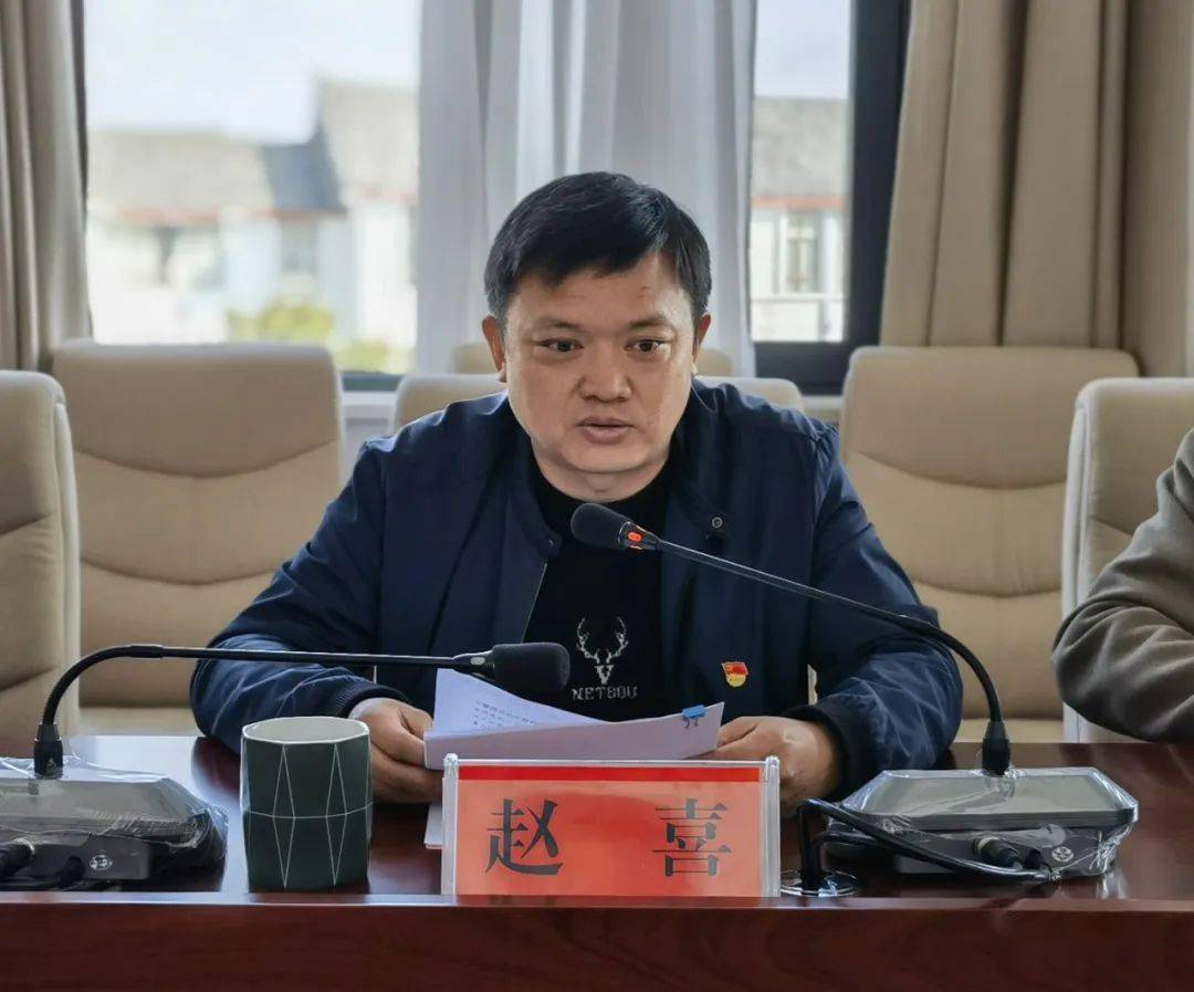 赵喜指出,《问"剑"破局》系列片用身边事教育身边人,既是一堂最为深刻