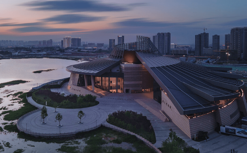 保定关汉卿大剧院衡水保利大剧院5月2-3日上演的2022版舞剧《孔雀》由