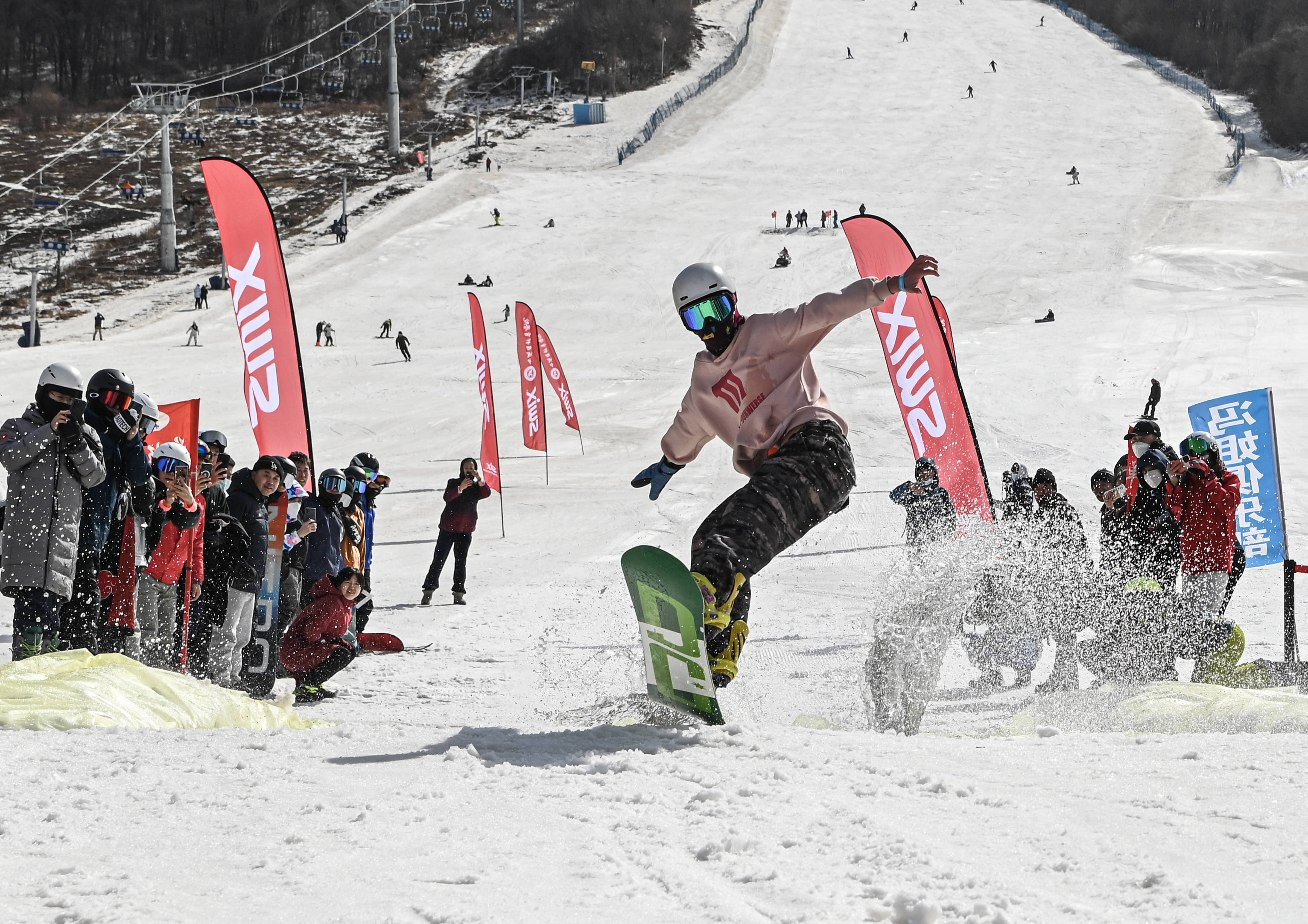 帽儿山高山滑雪场封板_活动_游客_挑战